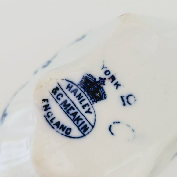 J&G Meakin York Flow Blue Gravy Boat, Embossed, Gold Accents, Floral Swags - Picture 8 of 13